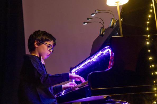 Concert piano